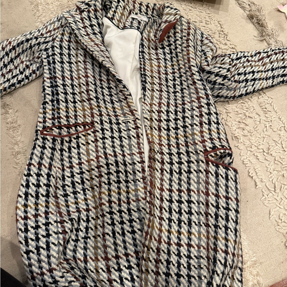 Waverly Grey Houndstooth Blazer with Brown Accents